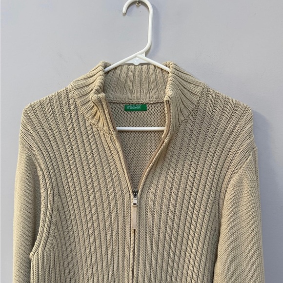 United Colors of Benetton Large - Picture 7 of 8